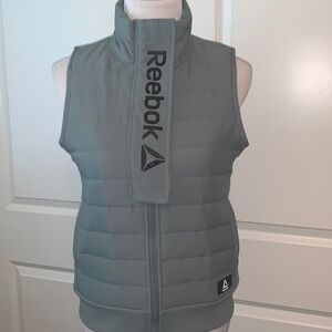 REEBOK BRAND NEW SIZE XS GETAWAY VEST